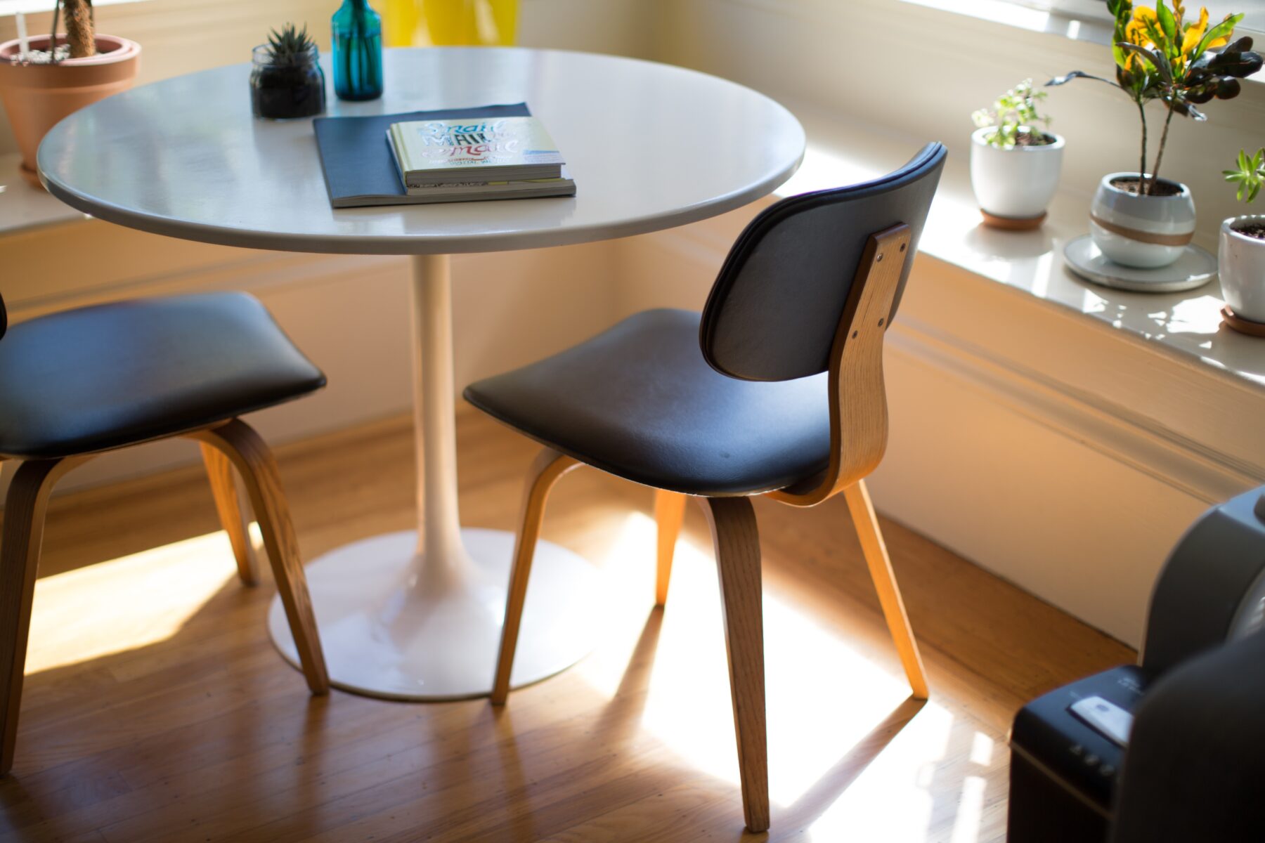 pexels-furniture-1840463